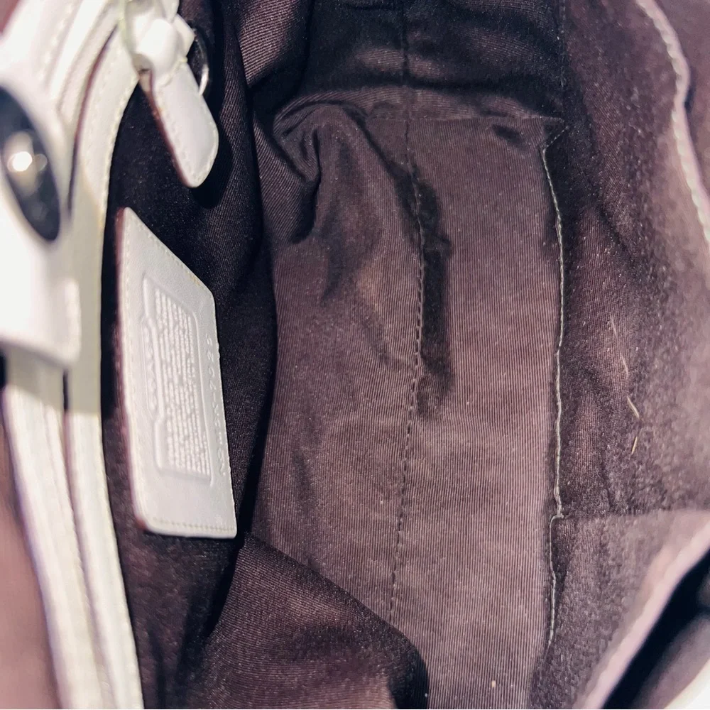 Coach Vintage Soho Sm Signature Logo & Leather 7025